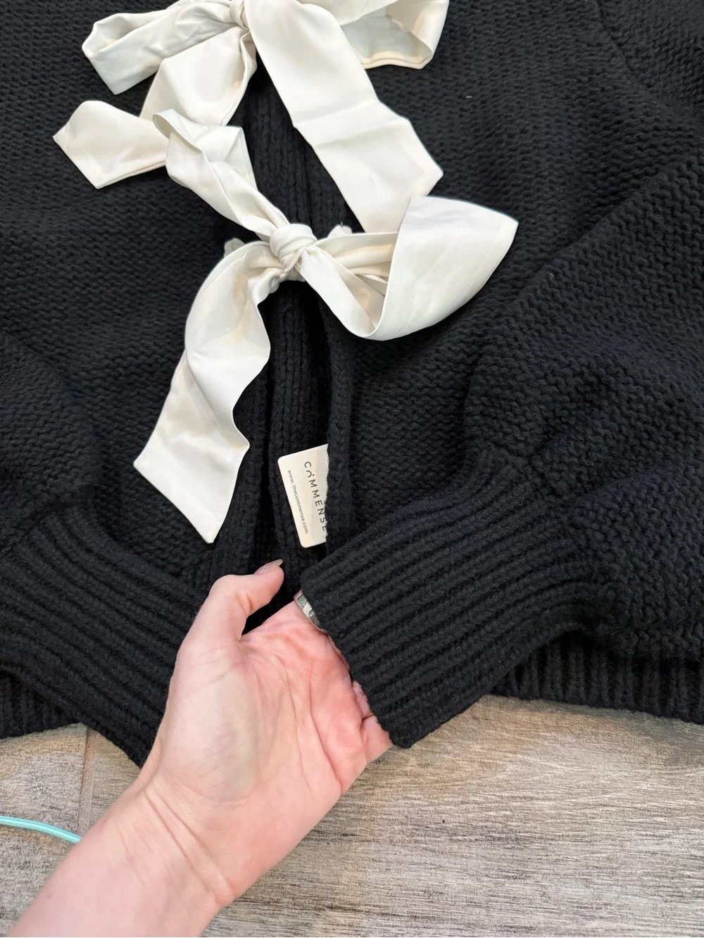 Commense Black Crew Neck Bow Knit Sweater